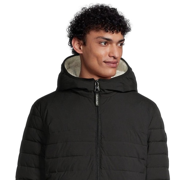 Calvin klein puffer jacket - Picture 2 of 3